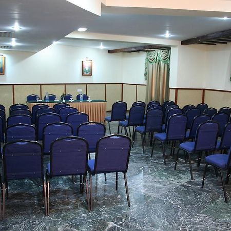 Best Western Amrutha Castle Haidarábád Kültér fotó