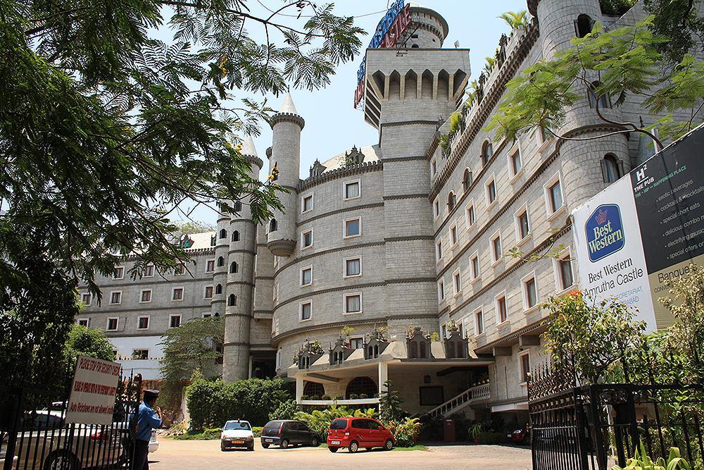Best Western Amrutha Castle Haidarábád Kültér fotó